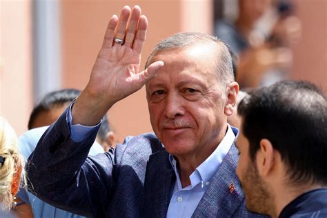 Turkey’s Erdogan could face presidential runoff, state news agency indicates as final count nears,